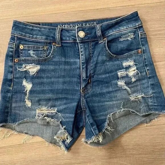 SOLD****American Eagle Distressed Shorts  - Picture 1 of 4